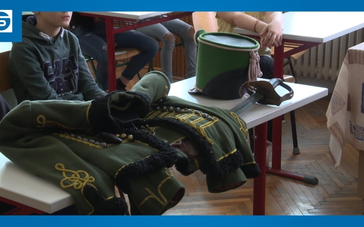 Embedded thumbnail for DSTV: huszáros bemutató a Vasváriban