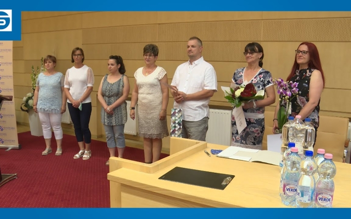 Embedded thumbnail for DSTV: bölcsődei ünnepség a Városházán