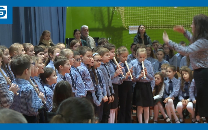 Embedded thumbnail for Varázslatos karácsony a Móriczban