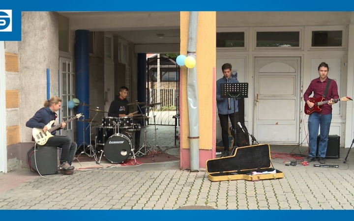 Embedded thumbnail for DSTV: hangjegyek a piacon