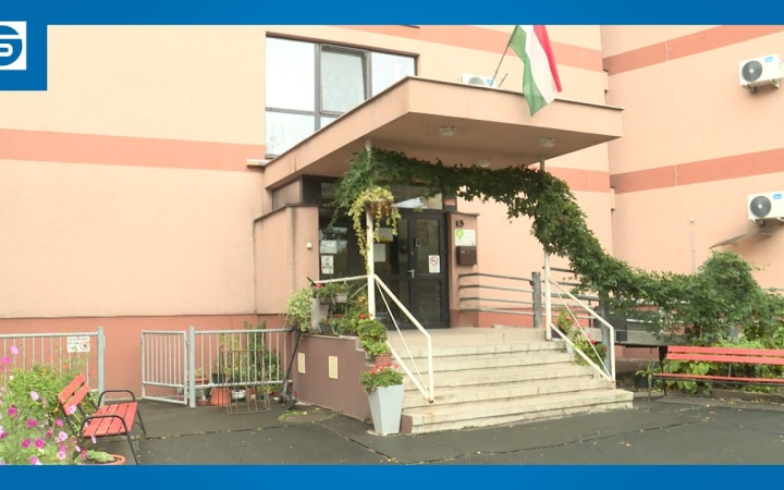 Embedded thumbnail for Tükörképünk, ahogy az időseinkkel bánunk