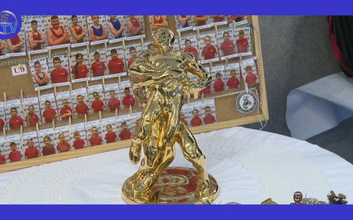 Embedded thumbnail for DSTV: a birkózók is elbúcsúztatták az évet