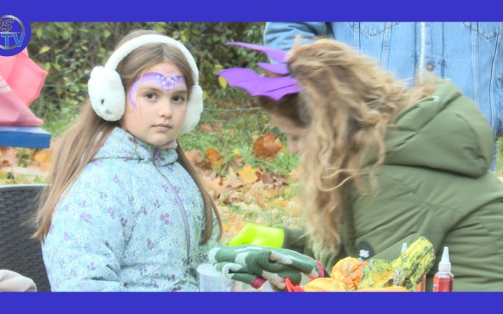 Embedded thumbnail for Halloween bulit rendeztek a Lajos király körúti játszótéren 