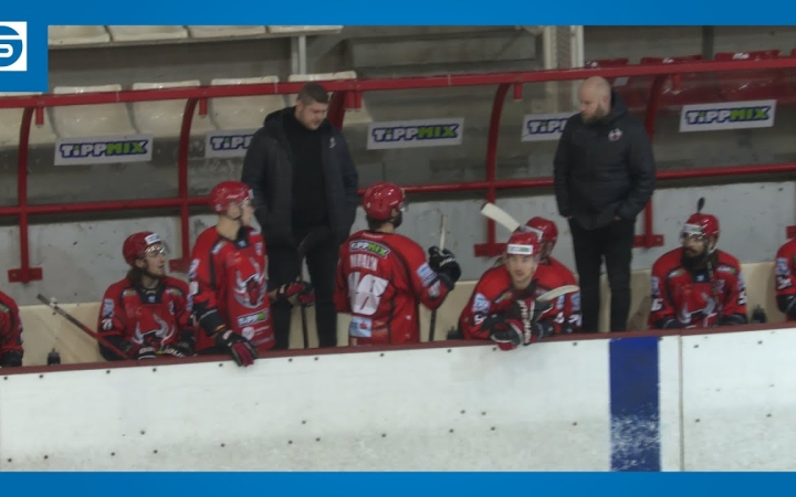 Embedded thumbnail for Szinte elfogytak az Acélbikák