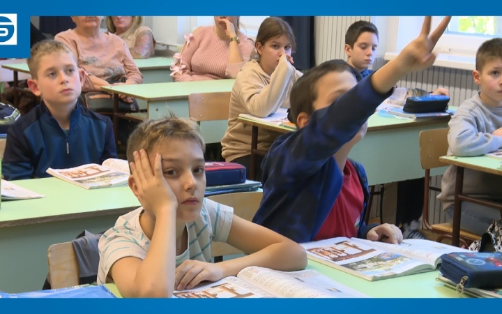 Embedded thumbnail for DSTV: ismerkedés a Vasvárival