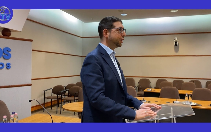 Embedded thumbnail for Átképzéssel segítik a városi munkakeresőket