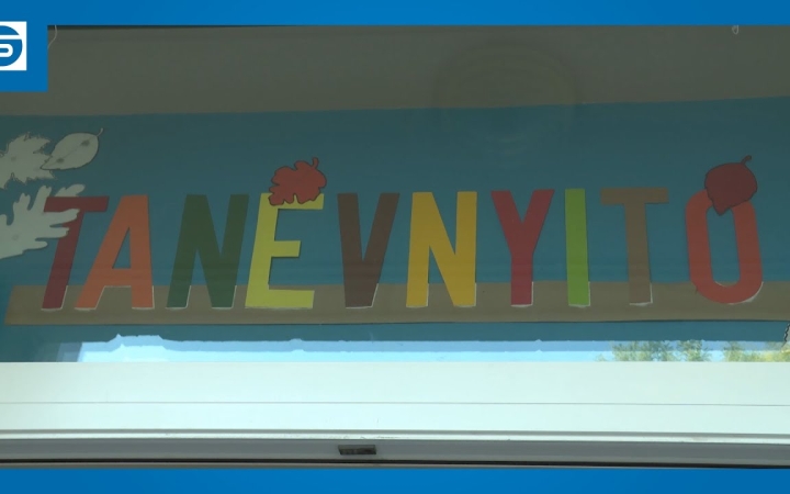 Embedded thumbnail for DSTV: könnyes tanévnyitó a Vasváriban