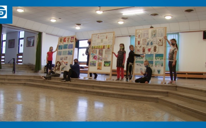 Embedded thumbnail for DSTV: zártkörű kiállítás  a Wesley-Da Capo növendékeinek munkáiból