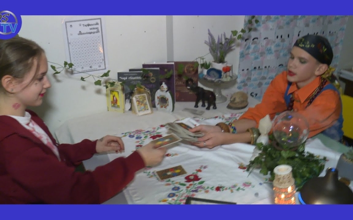 Embedded thumbnail for Borzongató buli az Aranyban