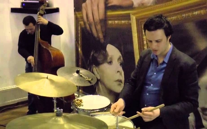 Embedded thumbnail for Gányi-koncert a Művészben - videós visszatekintő