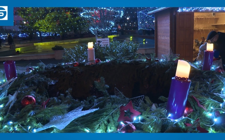 Embedded thumbnail for Úrjövet: lilák között egy rózsaszínt 