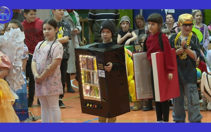 Embedded thumbnail for DSTV: maskarás kavalkád a Móriczban (galériával)