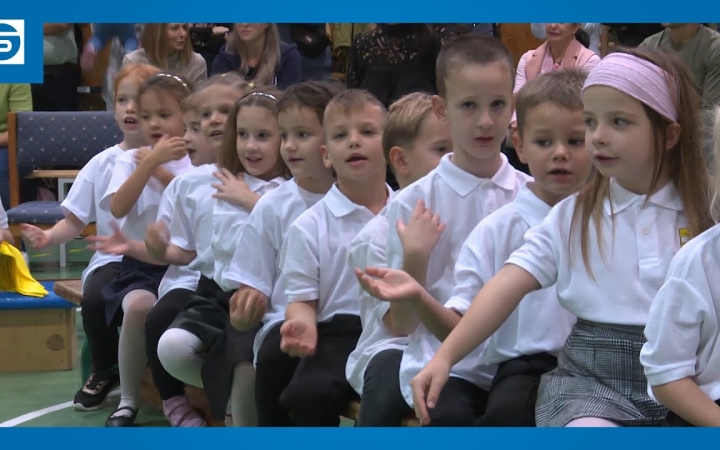 Embedded thumbnail for DSTV: az elsősöket avatták a Vasváriban