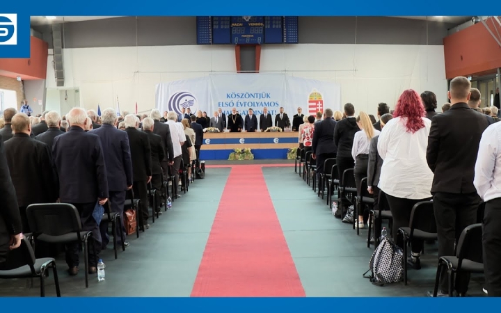 Embedded thumbnail for DSTV: tanévnyitó az egyetemen