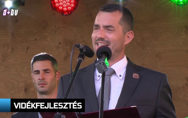 Embedded thumbnail for D+ Híradó - Nemzeti ünnep, vidékfejlesztés