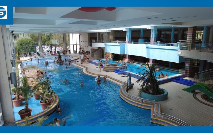 Embedded thumbnail for Strandok Éjszakája az élményfürdőben