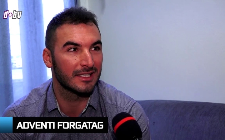 Embedded thumbnail for D+ Híradó - Adományátadó, Adventi Forgatag