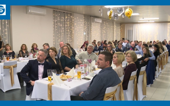 Embedded thumbnail for DSTV: nemes céllal báloztak