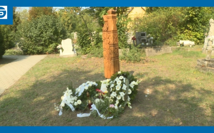 Embedded thumbnail for "Büszke, bátor főhajtással emlékezünk..." (galériával)