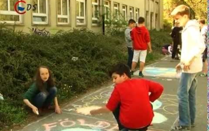 Embedded thumbnail for „Ki mondta, hogy nem tudod megváltoztatni a világot?” 