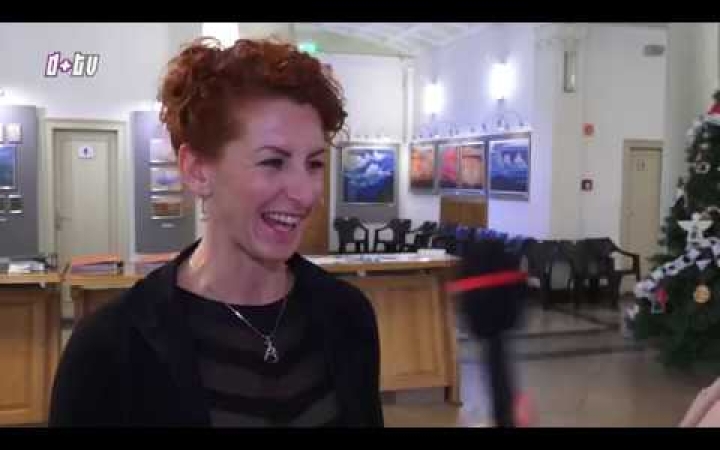 Embedded thumbnail for D+ Híradó - Jótékonysági bál, mesék