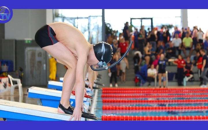 Embedded thumbnail for DSTV: nemzetközi verseny az uszodában