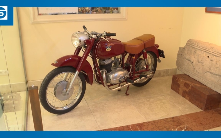 Embedded thumbnail for Kétkerekű csoda gördült a múzeumba (galériával)