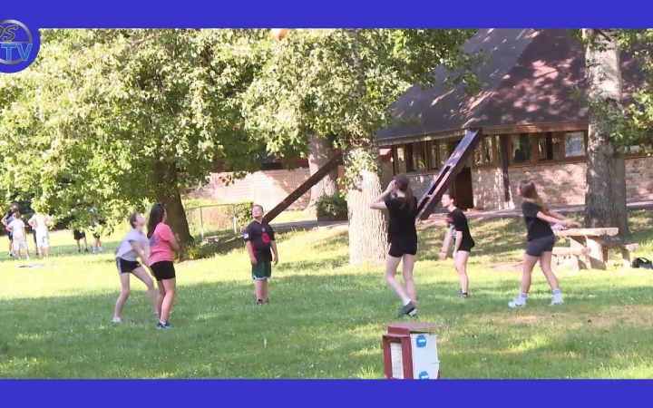 Embedded thumbnail for DSTV: szezonzáró a kempingben