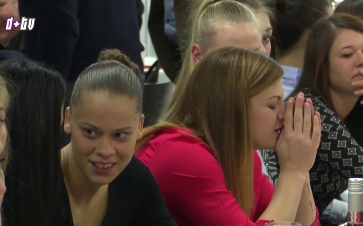 Embedded thumbnail for Évet értékeltek a kézilabdázók