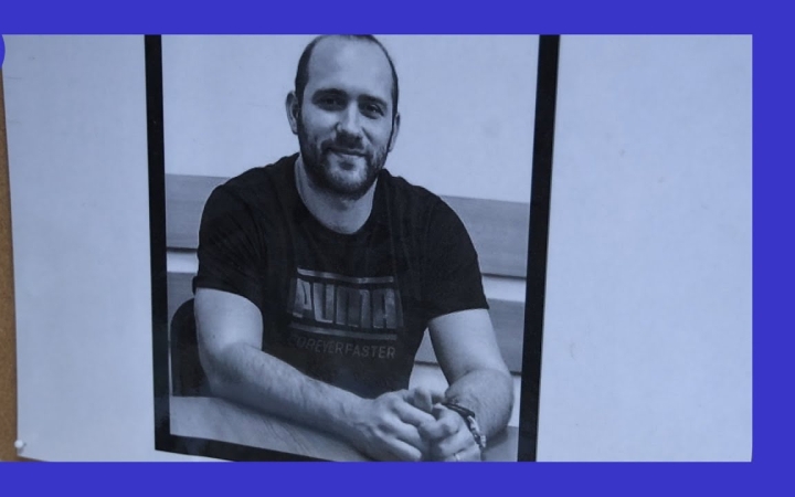 Embedded thumbnail for Játékkal emlékeztek egykori társukra a dartsosok