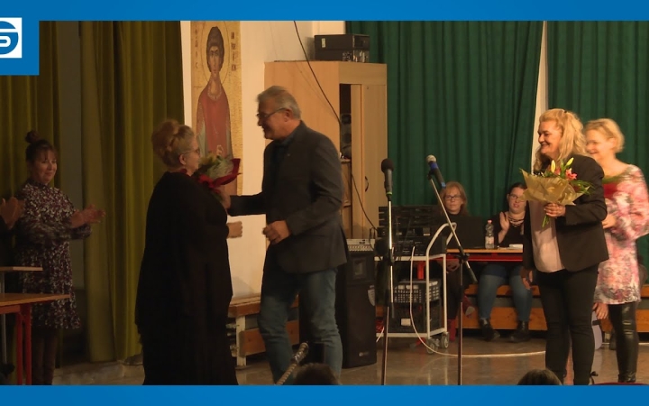 Embedded thumbnail for Boldog születésnapot, Útkeresés Segítő Szolgálat! (galériával)