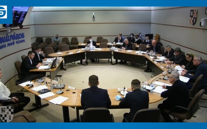 Embedded thumbnail for Halaszthatatlan témákról döntöttek a képviselők