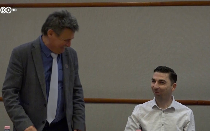 Embedded thumbnail for Újabb félmilliós támogatást adtak át