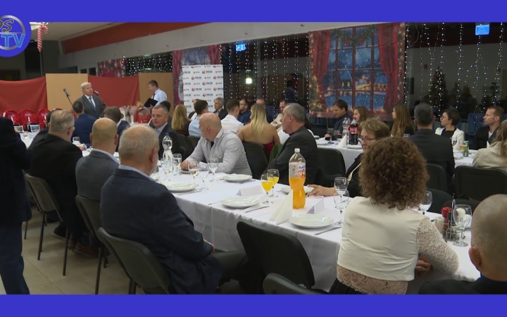 Embedded thumbnail for DSTV: évet zárt a DKSE