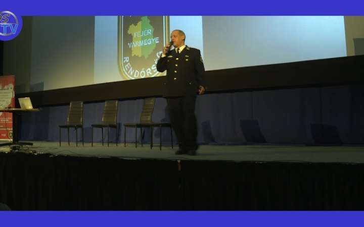 Embedded thumbnail for DSTV: együtt a szertelenségért