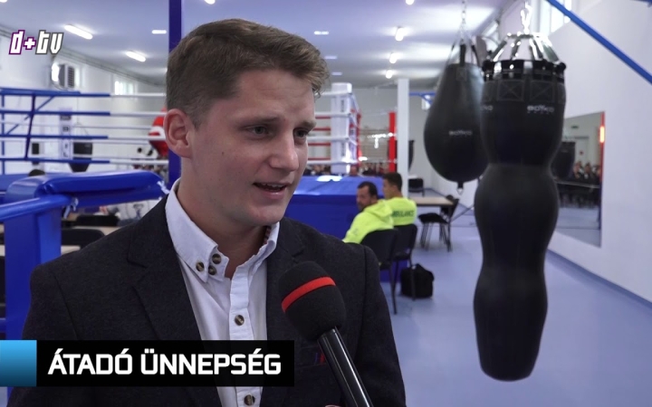 Embedded thumbnail for D+ Híradó - Színházak éjszakája, átadó ünnepség