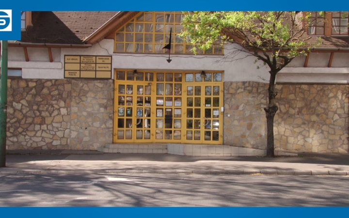 Embedded thumbnail for El a kezekkel Dunaújváros jegyzőjétől!