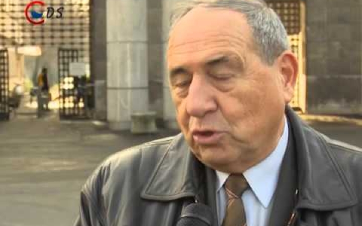 Embedded thumbnail for Emelik a vasműs dolgozók bérét