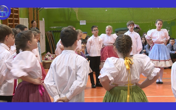 Embedded thumbnail for DSTV: évfolyamkoncertekkel csalogattak