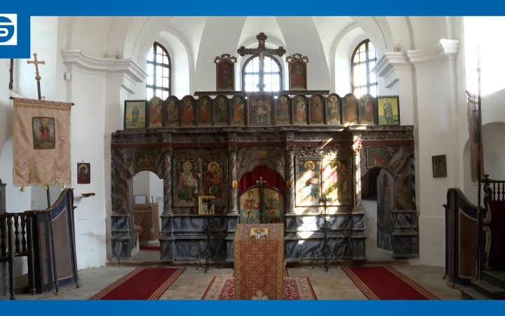 Embedded thumbnail for DSTV: a Ráctemplom is kitárta kapuját