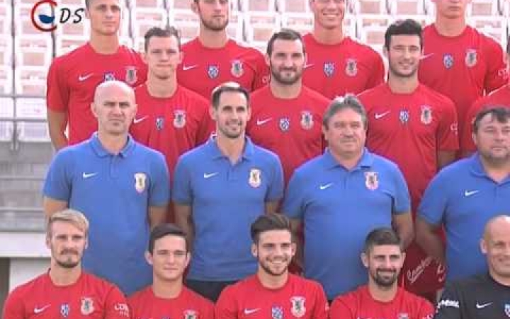 Embedded thumbnail for Labdarúgás: fényképezőgép előtt a DPASE