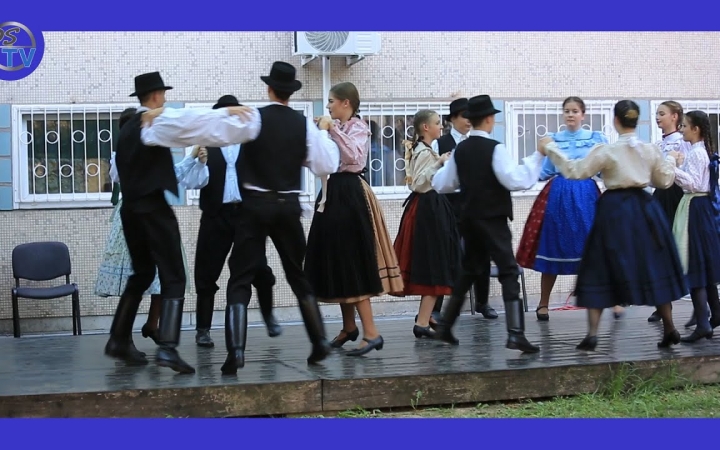 Embedded thumbnail for DSTV: Belgiumba készül a Dunaújvárosi Vasas Táncegyüttes