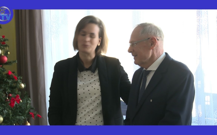 Embedded thumbnail for Hagyományos karácsonyi köszöntés