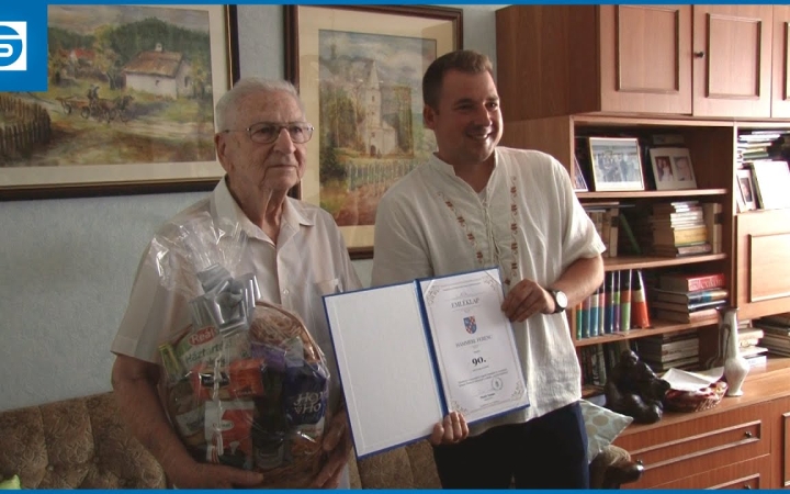 Embedded thumbnail for Újabb 90 éves szépkorút köszöntött az önkormányzat (DSTV-riporttal)