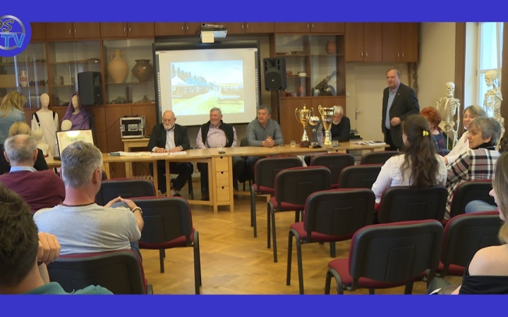 Embedded thumbnail for DSTV: sportos múltidézés