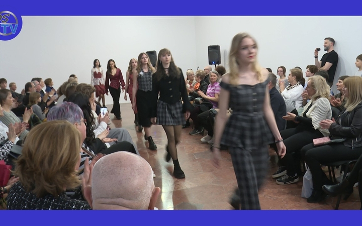 Embedded thumbnail for ICA-D: tömeg és siker a divatbemutatón