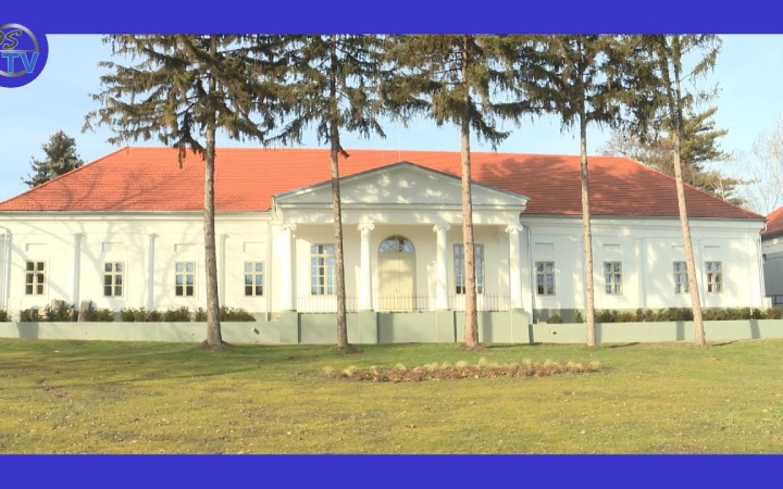 Embedded thumbnail for Boldogító "igen" a Mondbach-kúriában!