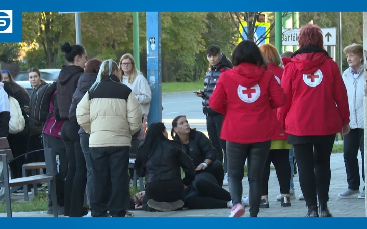 Embedded thumbnail for Flashmob az újraélesztés jegyében (galériával)