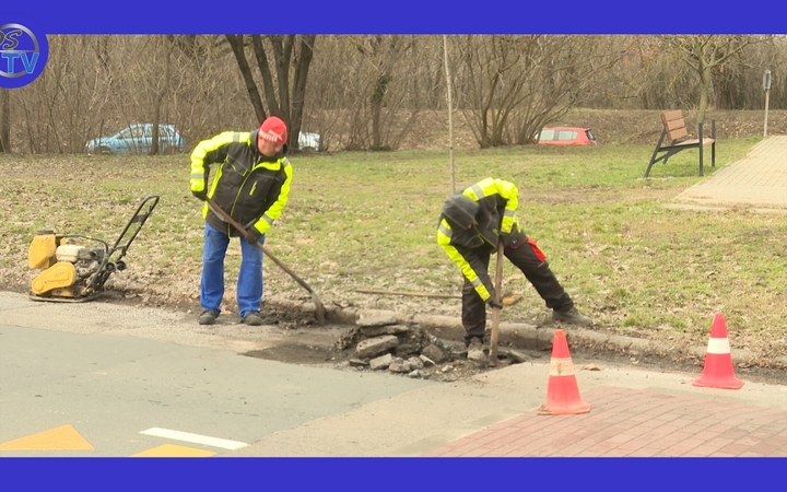 Embedded thumbnail for DSTV: kátyúznak a város útjain