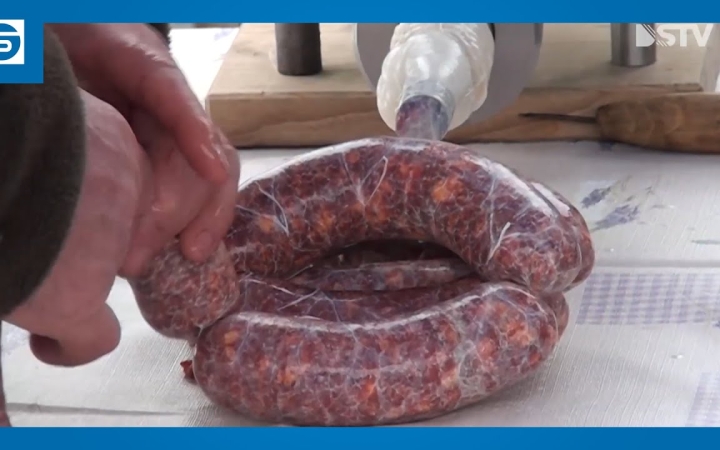 Embedded thumbnail for Töltsünk együtt – kolbászt és egy délutánt!